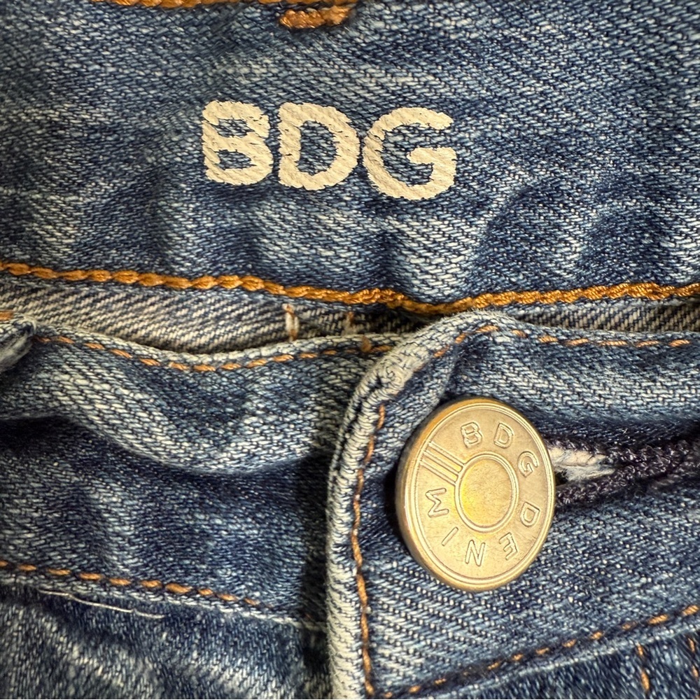 BDG Urban Outfitters Tomgirl Distress Button Fly Jean Shorts Sz 25” Boho Concert - Picture 2 of 10